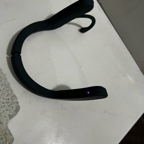 Cove Wearable device to Improve sleep and reduce stress. - Picture 6 of 9